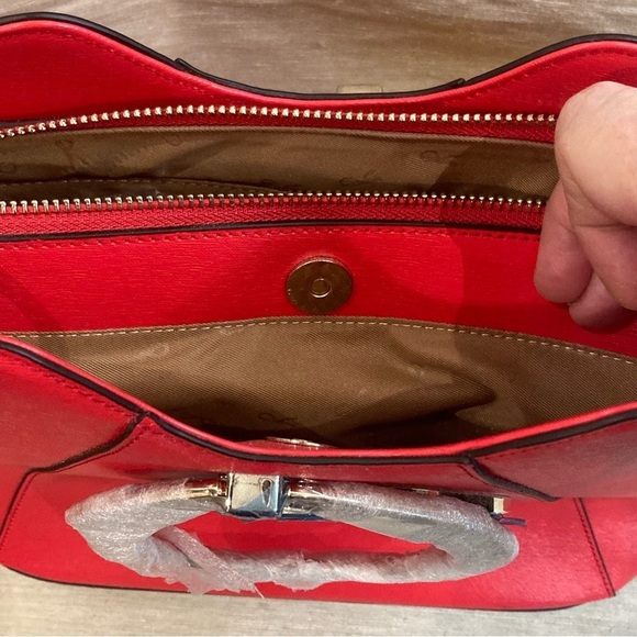 ROBERTA DI CAMERINO Handbag w/  Many Pockets and Compartments and Shoulder Strap - Picture 16 of 16